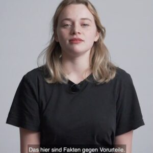 Luna Wedler Instagram - Das sind Fakten gegen Vorurteile.  Auch ihr könnt etwas gegen Vorurteile tun: Leitet die Posts an alle weiter, die ihr kennt und postet sie in der Story. Und bitte fordert viele Menschen auf bei losfuerlesbos.com mitzumachen. 

Jede Spende zählt!
Mehr Infos gibt es in den nächsten Wochen auf @leavenoonebehind2020 
@aaronaltaras @alice.dwyer @david.shuetter @heikemakatsch @jella_h @officialyjoko @katjariemann @khodrkida @damitdasklaas @larypoppins @maxvdg @ronaldzehrfeld @sabintabrea @tryselfizzel @vickykrieps @volker.bruch
#losfuerlesbos #leavenoonebehind