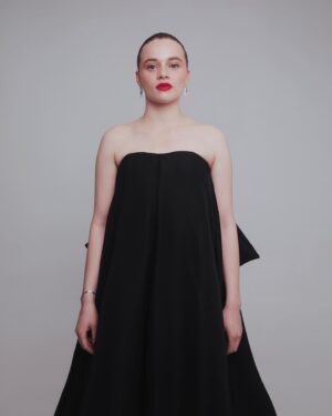 Luna Wedler Instagram - Eröffnung Berlinale 2023, danke! 

dress @marques_almeida 
jewellery @cartier 
shoes @louboutinworld 

h&m @goldig 
styling @peninahamanda 
styling assisants @aribalaureen  @sophiabogner 
📸: @maximilianbaier