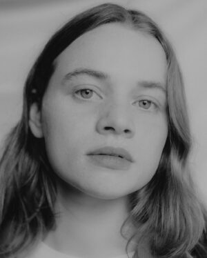 Luna Wedler Instagram - In paris with the wonderful @v_forsten 
merci beaucoup !!!