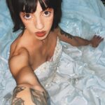 Luna Di Instagram - duvido vc ir no meu show amanhã às 21h no @piclescardeal 💐 🌹20% do valor dos ingressos serão doados para o Rio Grande do Sul 🌹 INGRESSOS NA BIO