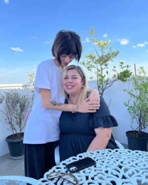 Luna Di Instagram - Feliz dia das Mamis🤍 Te amo até o fim do mundo. 🌹