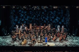 Lura Instagram - What a night! 🎻African Symphony🎻 at the @nuitsdefourviere in Lyon! Singing my favorite African Songs with the great @auditorium.orch.nat.lyon conducted by @christianreifconductor with special guests @yael_naim_ @lura_criola @jamesbks @david_donatien @amenviana 
📸 @dadysdesign @juliettevlr