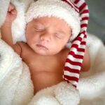 Luz Cipriota Instagram – Por aquí estamos listos con Lorenzo para desearles a todos unas Felices Fiestas! 🎄♥️🥰.
Nuestro deseo es principalmente de Salud. Sin ella, no hay nada. Son épocas en las que los abrazos reconfortan, pero ante la situación mundial.. que no falte aunque sea una videollamada llena de Amor ♥️. Los queremos mucho!! .
#Navidad #AñoNuevo #Felicidades #Navidades #2021 #Lorenzo #1mes @serranodavid75 ♥️.