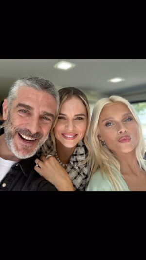 Luz Cipriota Instagram - Es Hoy! Es Hoy! 🔥Ya está disponible la nueva temporada de @elitenetflix !! 
Roberta junto a isadora @valentinazenere y con la incorporacion de Martin @leosbaraglia en una familia que dará que hablar!!
Feliz y agradecida de participar de este proyecto donde disfruté minuto a minuto de cada momento del rodaje. Gracias @rubengol @jaimevaquin @carlosmoncas @zetastudiosprod y a nuestros directores estrellas @linoescalera @anuscavazquez @rogergual . 
Ya les iré mostrando mas cositas del backstage pero Por favor quien la vea me escribe y me cuenta!! 🙏🙏✨♥️.
#Elite7 @netflixes @netflixlat @chenetflix #Roberta #Actriz