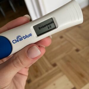 Luz Cipriota Instagram - El 2021 me sacudió por completo. Me desafió fisica y emocionalmente a cada minuto. Me transformó. Y me dio el amor más inmenso que pude sentir con la llegada de Lorenzo. ♥️.
Sin dudas será un año inolvidable para mi.
Feliz 2022 a todos ustedes que me acompañan en todass! Que sea el año de realizar sus sueños con salud y mucho AMOR. 🥂💫.
Les dejo un resumen de mi año en los stories y leo y responderé sus comentarios por aqui 🥰.
Feliz año nuevooo!! ⭐️.
.
#happynewyear #bye2021 #welcome2022 #Salud #Amor #Paz #Sueños..
Las fotos son de @fabianmorassut con estilismo de @capelliercapellier que amoo! ♥️💕.