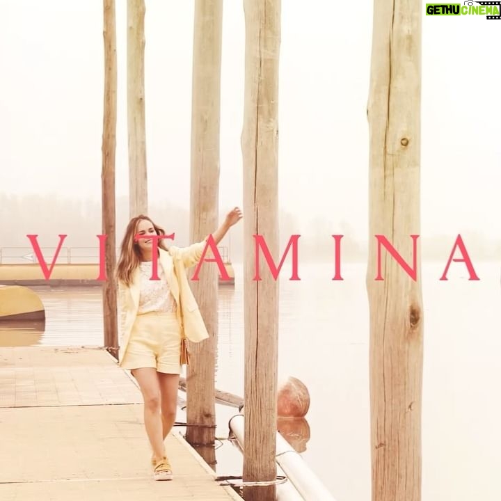 Luz Cipriota - 3K Likes - Con muchas ganas de un atardecer de verano navegando, les comparto un poco más de lo que es la campaña de Primavera-Verano de @vitamina_oficial que ya pueden ver en todos los locales! ☀️⛵️♥️.
Amo cuando me mandan sus fotos en el local! 😍.
Gracias a todo el equipo por confiar en mi. @agustina_garay 💕. Y no se pierdan la colección que es un fuego!! .
#campaña #primaveraverano #ss22collection #Vitamina #Actress #Summer