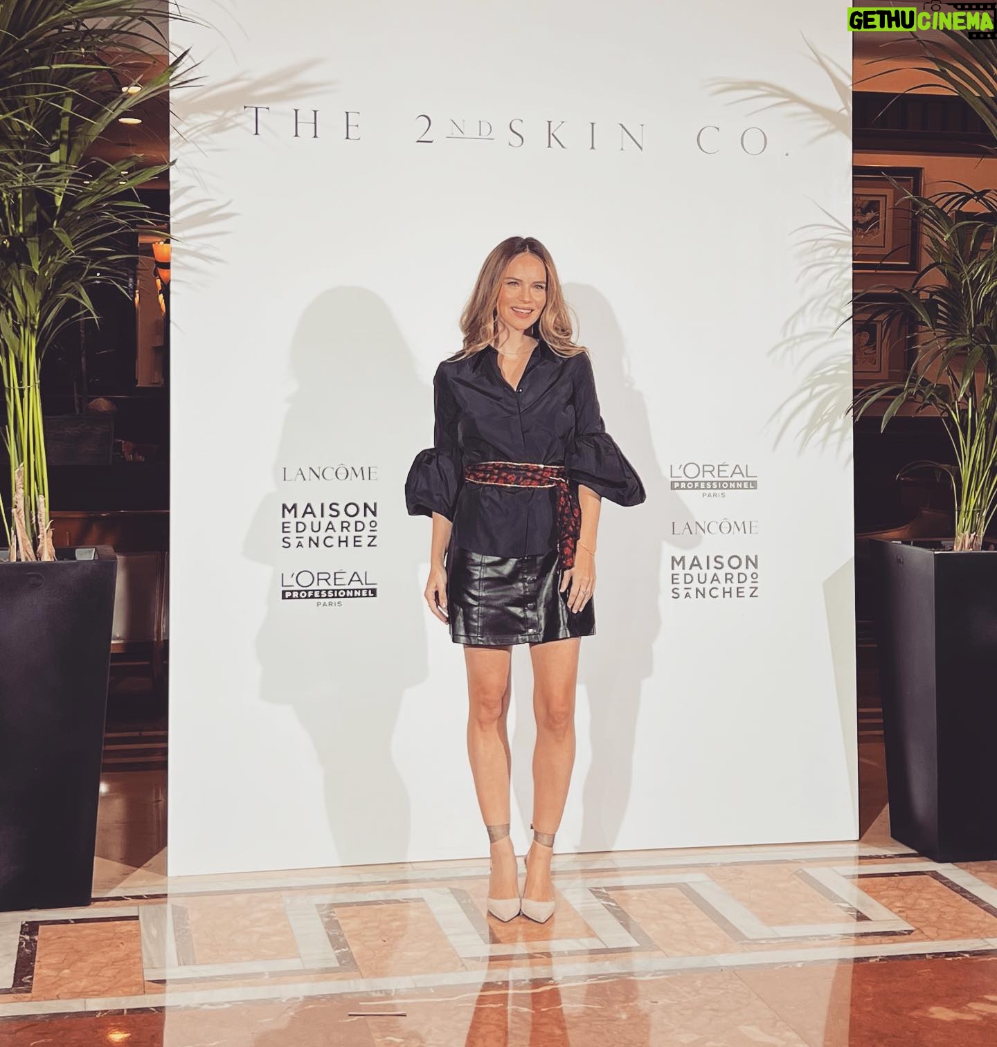 Luz Cipriota Instagram - Arranca la semana de la moda en Madrid y con @nicofreijo fue la excusa perfecta para encontrarnos y disfrutar del desfile de la nueva colección de @the2ndskinco que está que ardee! 😍🔥. Les dejo algunas cositas más en los stories para que vean que no exagero. ♥️. Enhorabuena @juancarlosfdez y @aburmiro por tanta belleza! .