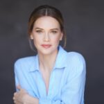 Luz Cipriota Instagram – “Una foto con luz natural de Luz al natural”.
Cuando hago fotos de book quiero que sean lo mas fiel a lo que soy. Si me conoces sabes que un día cualquiera me puedes encontrar con el pelo recogido, una camisa celeste y una media sonrisa en la cara. Y asi lo plasmó @pierfrancesco.artini . Gracias a la genia de 
fini.rico.mkp ♥️que me ayudó a brillar y a @dra.eugeniaazzolin que es la guardiana de mi piel. ✨
#actress #Book #photoshoot #natural #actriz