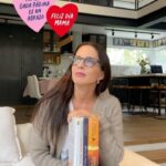 Luz Valdivieso Instagram - Si aún no sabes qué regalar a tu mamá para el próximo 12 de mayo, aquí te dejo algunas recomendaciones de Grupo Planeta, que te encantarán 🌹. Todos estos ejemplares y más, puedes encontrarlos en @buscalibre El último Van Gogh de @alysonrichman, Todos nuestros fuegos de @karencodner , Recupera tu mente, reconquista tu vida de @marianrojasestape y Alas de Hierro 2 de @rebeccayarros Porque cada página es un abrazo, este día de la madre, regala libros ❤️📚 @planetadelibroscl @otroplanetacl #CreemosEnLosLibros 📚#PublicidadGrupoPlaneta