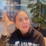 Luz Valdivieso Instagram - ¡Atención sur de Chile! La querida actriz chilena de cine, teatro y televisión @luzvaldiviesoactriz se suma a la muestra #EmocionesDelSur 🍃💙 Protagonista de inolvidables papeles en telenovelas como Dieciseis, Los Treinta, o Alguien te Mira, hoy se une a #MuTValdivia y a este rescate especial por la identidad de nuestro querido sur chileno 🇨🇱. Envíanos tu cuento o historia a www.mut.museum/emocionesdelsur y participa por increíbles premios, además de ser parte de una expo única 🖼️ junto a @leandroantonio.art ¡Date prisa! Plazo hasta el 6 de mayo 👀 #Valdivia #SurDeChile #LuzValdivieso #ComunicaciónEsPatrimonio #LosRíosChile #LosLagosChile #Chile
