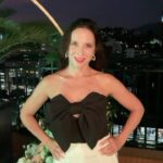 Luz Valdivieso Instagram - Tuve el honor de conducir el evento de la llegada de Martiderm a Chile, la marca número uno en antiedad de España, que esta EXCLUSIVAMENTE en Farmacias Cruz verde. Tuvimos la oportunidad de probar sus serum y ampollas de productos, donde son líderes, y me enamoré 😍 son realmente espectaculares! Sin duda es una marca que se las recomiendo. Pruébenla y me cuentan cómo les va 🙌🏼 si quieren probar la línea de productos están en las Farmacias Cruz Verde, en tienda física, online y por la app 👌🏼 #martiderm #dermocruzverde @farmaciascruzverdechile @martiderm