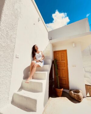 Luz Valdivieso Instagram - Aquí estoy cumpliendo un sueño..
Viaje con amigas a visitar a nuestra querida @psanteli que nos recibe en su preciosa casa! 
Una maravilla!!! 
Ya les compartiré más fotos!
Mientras tanto les cuento que si alguna vez tienen la oportunidad de venir a Tenerife les recomiendo quedarse en esta casa @laestila con la hospitalidad de una chilena en el mundo!