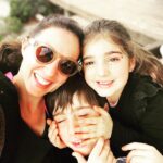 Luz Valdivieso Instagram - Carrusel de amor con los menores!! #lucíadepanguipulli #marcialdelostruenos Feliz día mamás!