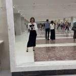 Lyanka Gryu Instagram - Поэтический вечер «Живая Поэзия» тронул сердца огромного зала. Я всегда любила поэзию, с самого детства, она наполняет и вдохновляет меня. А у вас есть любимый поэт или поэтесса? Style @annanna.ru