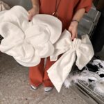 Lyanka Gryu Instagram - Рандомные кадры моего апреля. А в сторис для вас мой взгляд на этот месяц в деталях… ❤️ Напоминание себе, почему я чувствую, что пора замедлиться и отдохнуть. Важно видеть свои результаты и не обесценивать то, что вы делаете! А вы разрешаете себе отдыхать? Обесцениваете свои достижения? Как восстанавливаете силы?
