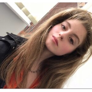 Lydia Maria Makrides Instagram - The twists and turns of #darknetflix reflected through Regina’s hair ;)
⚡️Cycle 2 is out now ⚡️