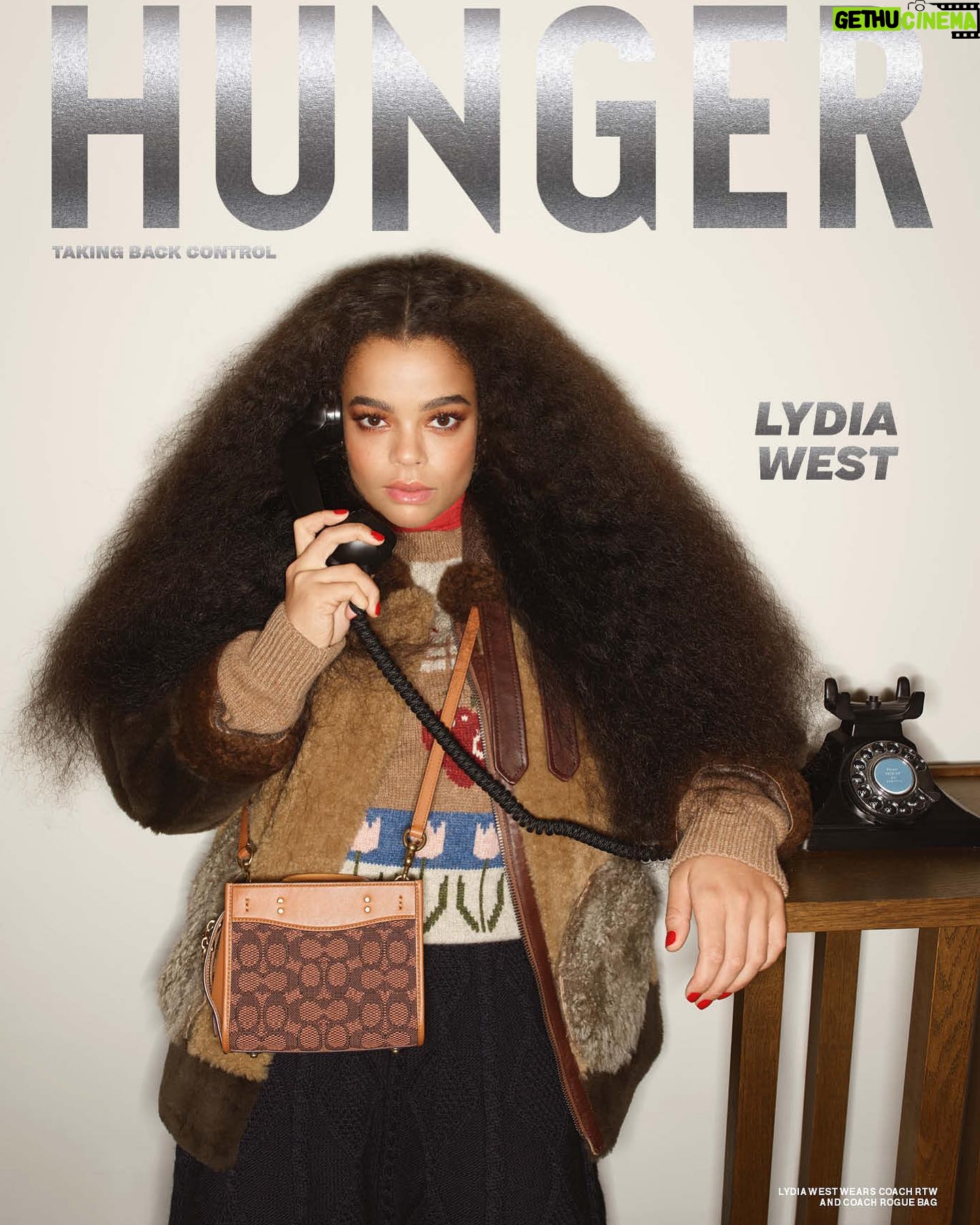 Lydia West - 6.3K Likes - HUNGER COVER
@coach @hungermagazine
Photography @vickylawton
Writer meganhwallace
Stylist @phoebelettice
Makeup @kennethsohmakeup
Hair @peterluxhair