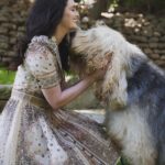 Lydia Hearst Instagram - Otterhounds are more of a way of life for us than just having a dog 🙌🏻✨❤️ @townandcountrymag 🔗link in bio @sarahkrickphotography @rachelgoodwinmakeup @marktownsend1 @josephcassell1 @alignpr