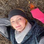 Lydia Hearst Instagram - Just a typical couple days out on the ranch. Oh yeah, did I mention that we bought and moved to a ranch? 🤠 Life’s journey can sometimes take you on unexpected paths. It’s important to embrace the unknown, welcome the change, and enjoy the adventure of it all. Don’t worry Hollywood, you’re not getting rid of us that easily🤪 - we are still living and working there too (got some exciting announcements and projects coming out soon… but more on that later)!! Right now, I’m planting 100 apple trees, 20 blackberry bushes, 30 blueberry bushes, and am working the land by hand to clear the brush and make room for new growth. In life as on the ranch, you reap what you sow ❤️✨🙌🏻