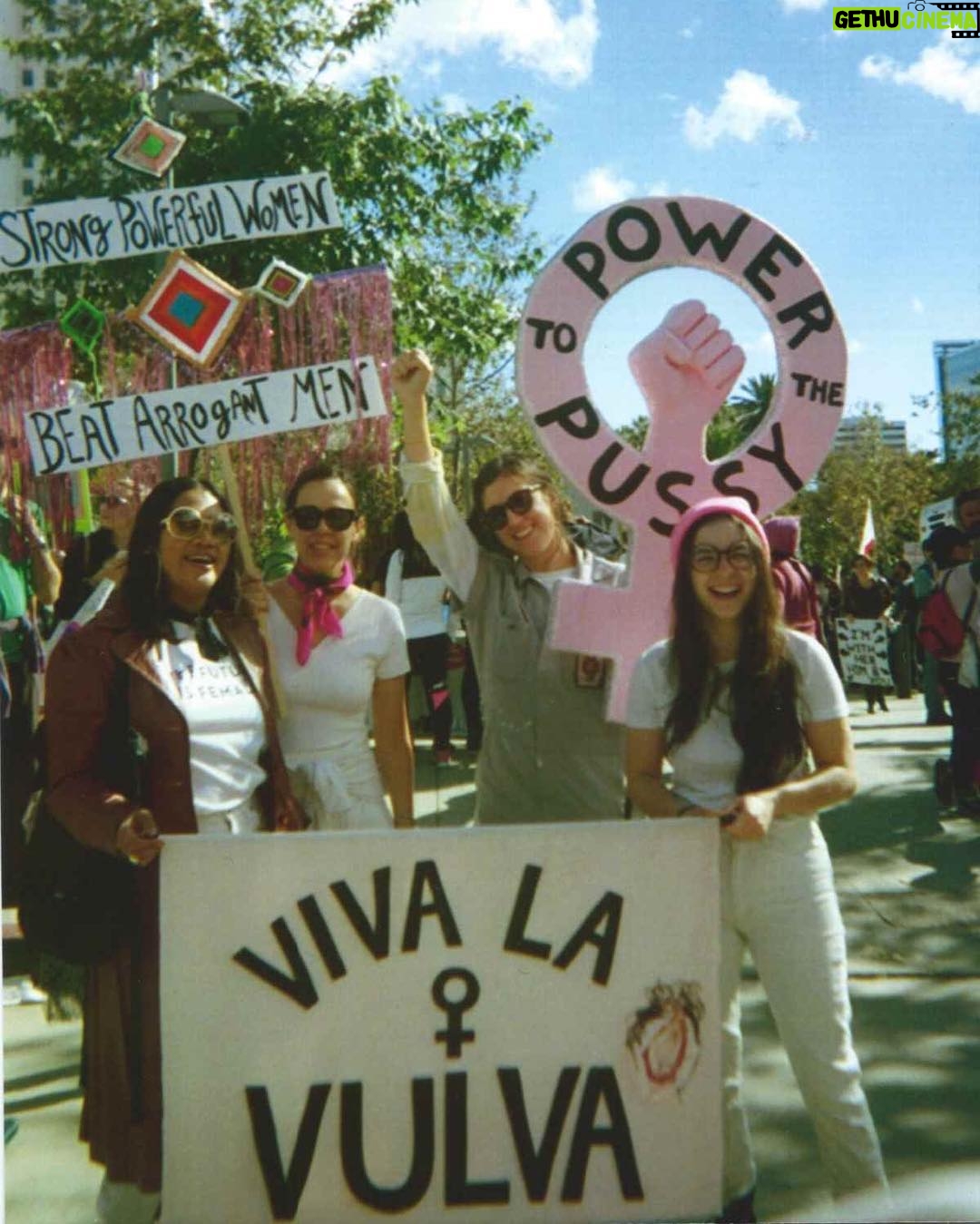 Lydia Night Instagram - VIVA LA VULVA BABY !!! happy international women's day to all of the strong and incredible women i have the pleasure of being surrounded by and to all of the women around the world who aren't afraid to speak their mind. keep on keepin on ladies πͺπ»πͺπΌπͺπ½πͺπΎπͺπΏ