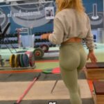 Lydia Valentín Instagram – Deberíamos de recibir la barra,como si nos fuéramos  a sentar ✅

Nunca la recibiremos con las rodillas hacia delante y el culo hacia dentro ❌

No es natural; intentamos buscar posiciones y gestos naturales siempre 💪🏋️‍♀️🏋🏼‍♂️

#weightlifting #halterofilia #crossfit #cargada #clean #lydiavalentin