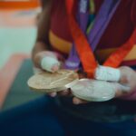 Lydia Valentín Instagram - Hace un mes y tres días que anuncié mi despedida del alto rendimiento y esa es mi reflexión de hoy 💭 ❤️‍🔥Eres realmente rico, cuando tienes algo que el dinero no puede comprar 🥇🥈🥉 #weightlifting #halterofilia #lydiavalentin
