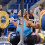 Lydia Valentín Instagram - Como realizar una sentadilla pesada por detrás 🏋️‍♀️🤎 Aquí os dejo algunos tips que me parecen importantes a destacar. ¿Os ayuda? #sentadilla #squat #lydiavalentin #halterofilia #lydiavalentin