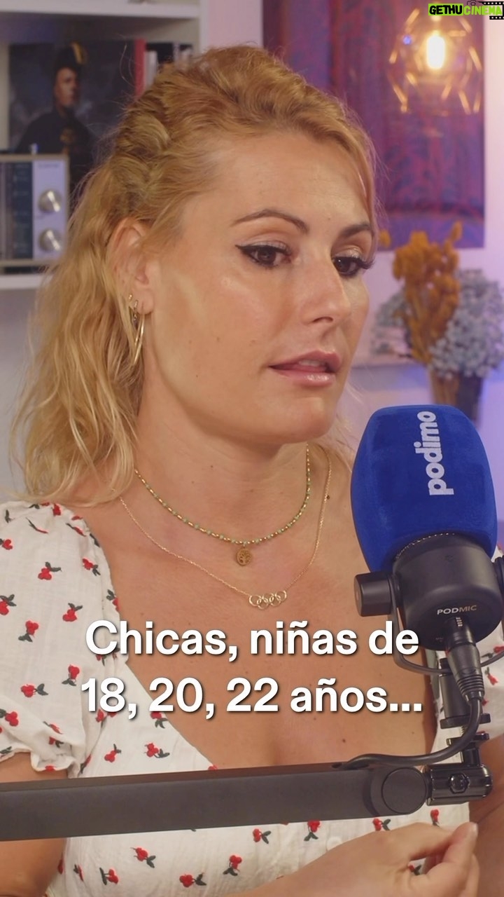 Lydia Valentín - 6.2K Likes - Vivir sin pedir permiso, dedicarte a tu pasión, luchar por un sueño...de esto y mucho más hablamos con @lydiavalentin 🥇 en el séptimo capítulo de 🎙️NO ES PARA TANTO🎙️ Ya lo podéis ver completo en @podimo_es 🙌🏼
