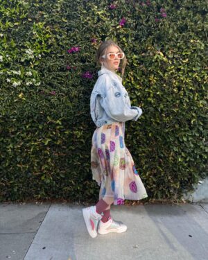 Lyliana Wray Instagram - Looking at you 👀