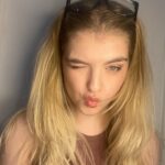 Lyliana Wray Instagram - New glasses 🤓