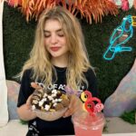 Lyliana Wray Instagram - Sweet tooth 🙃