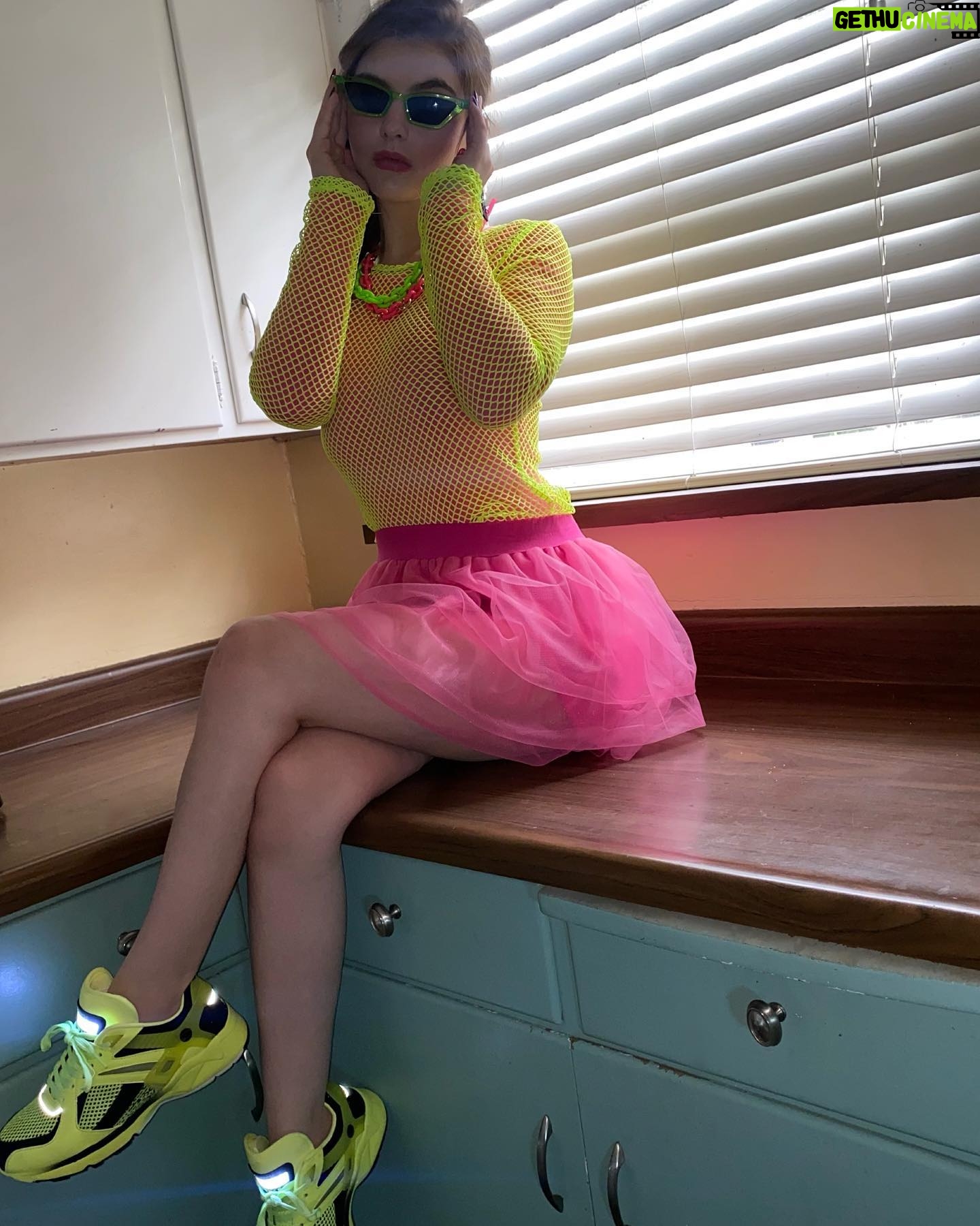 Lyliana Wray Instagram - Happy Halloween 🎃