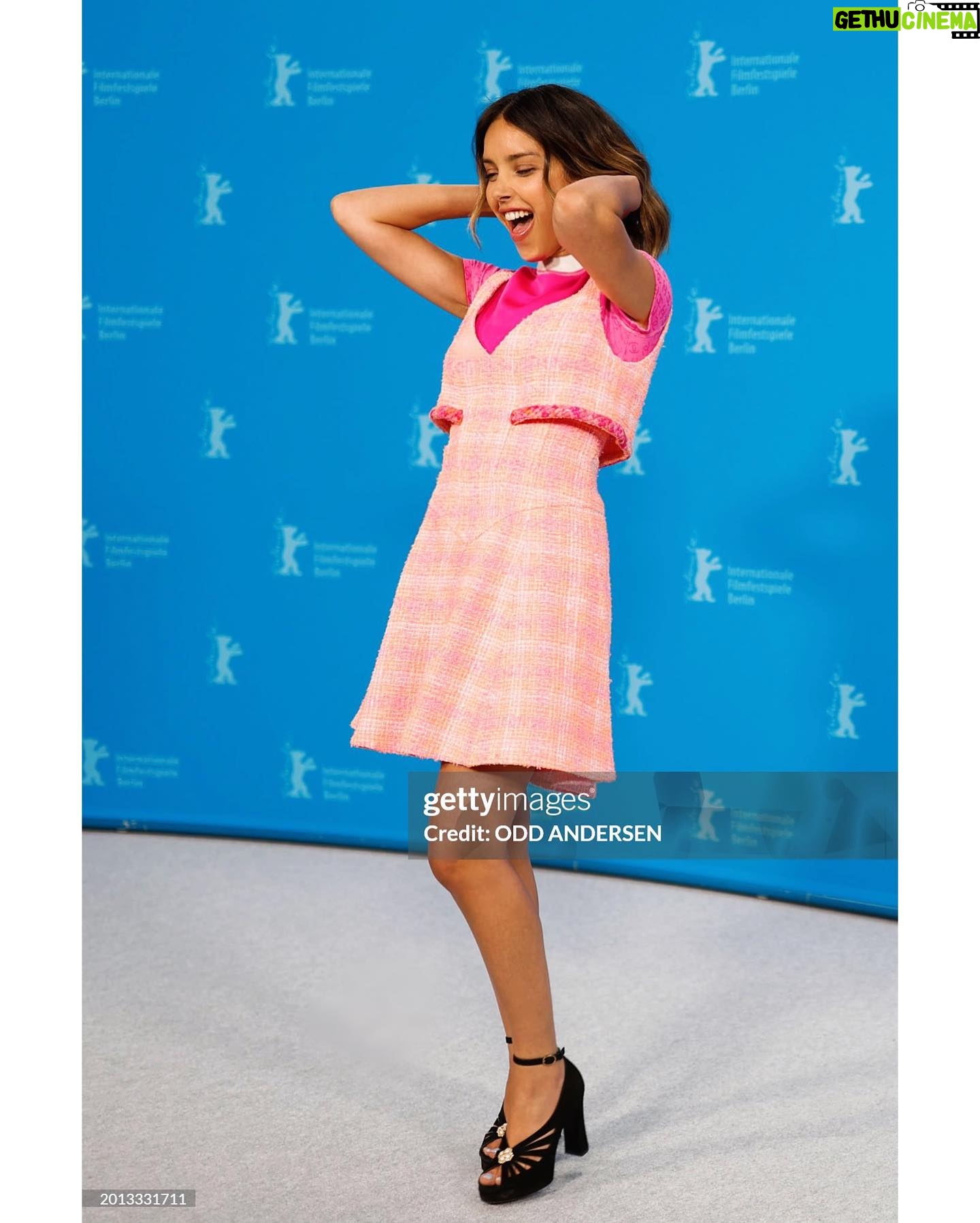 Lyna Khoudri Instagram - @berlinale for l’EMPIRE by king DUMONT 🧸🛸👽