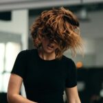 Lyna Khoudri Instagram - à toute l’equipe régie d’Houria. Parce que sur les tournages j’ai deux vies : actrice et régisseuse. Merci Virginie ma formatrice. Merci de m’avoir fait kiffer en m’intégrant à ton équipe et d’avoir été dévouée nuit et jour pour ce film. À toute l’équipe technique. High Sea, the Ink, Shot in Mars, Scope, Tayda. Les meilleures danseuses Leïla, Sonia, Camila, Sofia, Maëlys, Rebecca 🩰 Tous nos figurants de Marseille et d’Alger. Antoine Valette mon professeur de langue des signes. Merci à la jeunesse algérienne et à l’équipe de Papicha , vous nous avez inspiré ce film. Aux femmes. Aux algériens. À mon pays 🇩🇿 On ne parle pas souvent de tout l’amour qui nous lie. Du long chemin qu’on traverse ensemble , main dans la main pour réussir à fabriquer un film , à vous raconter une histoire. Souvent on ne vous parle que du résultat final. Mais le plus beau , le plus important , c’est aussi ça. 🤍