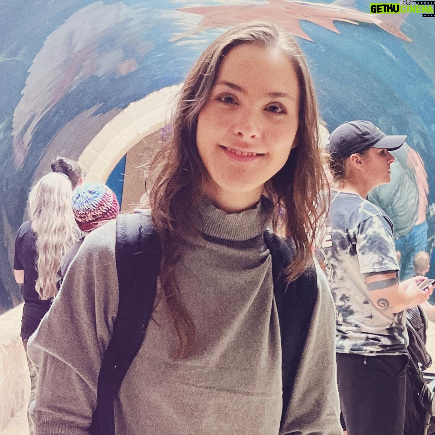 Lynda Thomas - 5.1K Likes - Al final, te van a juzgar de todas formas, luego entonces, porque no ser quien te hace feliz?
#youareworthy #keeploving #loveyourself