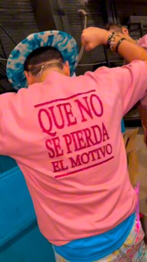 Lynda Thomas Instagram - ¡Que la vida nunca se detenga y vivamos el momento para que jamás se pierda el motivo noventeros! 🫶🏻 

Gracias @karladiazof @lyndathomasoficial y @apioquijano por haber sido parte de la familia noventera por tantos años. Esta es y será su casa, una despedida no es un adiós definitivo…✨🖤