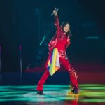 Lynda Thomas Instagram - Este año sin duda lo hemos recorrido a 1000 x hora🚀 y no podemos dejar de recordar los grandes momentos que nos ha regalado @lyndathomasoficial en esta fiesta NOVENTERA 🎉♥️🤩 ¡Se viene un año increíble y no puedes dejar de verla en el #90sPopTour! 🙌🏼🎤🎶