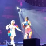 Lynda Thomas Instagram - Siempre es un privilegio cantar con @ana_torroja El 90s Pop Tour es una experiencia única. No solo es un encuentro donde la música y la nostalgia nos llevan de la mano a un montón de lugares del corazón, pero también, miles de historias convergen en una misma noche. Donde quiera que estés, seguramente muy pronto nos veremos 🙏 #music #musica #90spoptour #grateful