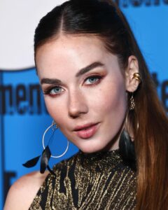 Actress Lyndon Smith HD Photos and Wallpapers August 2024