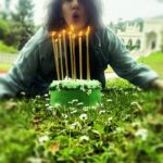 Lynn Collins Instagram - Is this the most #tauruscore post ever? Thursday’s are the busiest days of our week, but today we managed to fit in #dumplings AND #cake ! THANK YOU ALL FOR THE BIRTHDAY WISHES! 🌸🤍🌸🤍🌸🤍🌸🤍🌸🤍🌸🤍🌸🤍🌸🤍 I’m having a blast sharing this planet with yall! 🕊️ Thank you @themikutashop for my #jeanjacket and @thesongbirdco for my star #earrings 🌸 #taurus #green #daisy #foodie #mom #birthday #taurusseason #nature #instagood #momlife