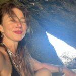 Lynn Collins Instagram - Happy #earthday … it’s my forever day anyway 🌎💚🌎💚🌎 Recently I took a #carbonfootprint test … and it shocked me that even though I make an effort to life a #sustainable lifestyle, I was still way off the mark … making a new #commitment today #🙏 #staytuned