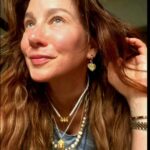Lynn Collins Instagram - Thank you @angelicauzi @antares181 @centerforyogala #adornment #444 #emerald
