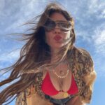 Lynn Collins Instagram - HAPPY SPRING! It’s time to clean house …in all the ways…from your fridge to the closet…from your hair to your toes … make room for the fresh vibes that are ushering in…clean out the closets, cabinets, contact lists, cars… change is coming so get ahead of it 💚 #newmoon tomorrow… a good question to ask: how has what you want changed, and what new ways are you willing to take action and work for it? #springequinox #vernalequinox #ostara #ariesseason #eclipseseason #happyspring #happyostara #equinox #ariesnewmoon #ocean #kiss #red #newmoon #spring