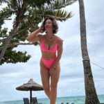 Lynn Collins Instagram - @leftonfriday 🌴…. @castawayislandfiji #fiji