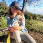 Lynn Collins Instagram - Taking this #twixmas week to celebrate friends and pacha mama! @elizabeth_belkind you are a rare gem and soul sister! 🤍🌲🤍🌲🤍🌲🤍🌲🤍🌲🤍 She started selling her incredible clay creations 🌟 @lodo.arteceramica CHECK THEM OUT! ⭐️🌟⭐️ #hiking #friends #sunset #pottery #nature