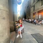 Lynn Collins Instagram - 🌹🌹 #barcelona #spain #rose #summer #summervibes #vacation Become a subscriber for more travel pics and behind the scenes footage 🤍🎊🤍