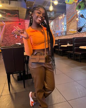 Lyric Hurd Instagram - Birthday Girl 🧡🤎 #hurdgirls #fourteen