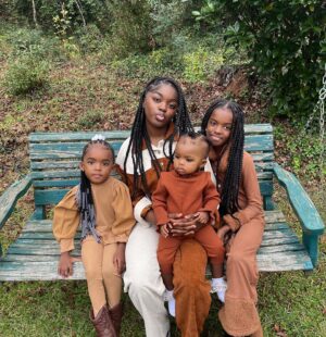Lyric Hurd Instagram - Happy Thanksgiving from the Hurd Girls! 🤎 #hurdgirls