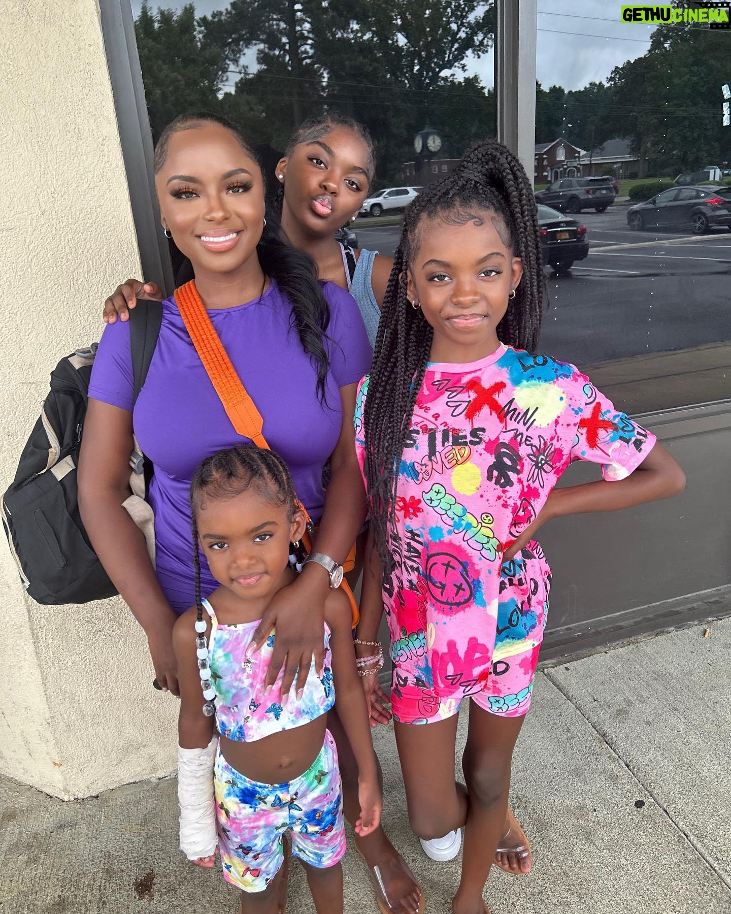 Lyric Hurd - 27.7K Likes - My Lyric, Melody and Rhythm 💜💕🧡
📸: @iamfredhurd
#hurdgirls