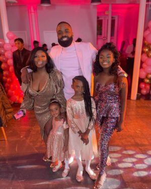 Lyric Hurd Instagram - Family over everything!💕❤️ #TheHurds minus Tempo #lyricssweet13